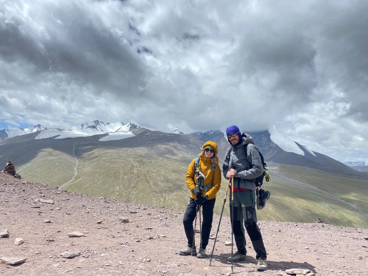 Trekking across Stok Kangri